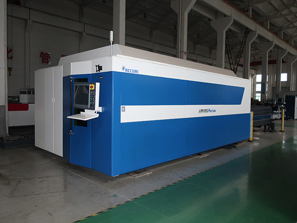 1000 vatų lazerinis pjaustytuvas 8 mm ms plokštelė ， 6mm ss pluošto lazerinio pjovimo staklės kaina