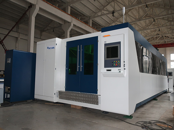 2500w visiškai uždarytas galvijų stalo pluošto lazerio lakštų pjovimo staklės