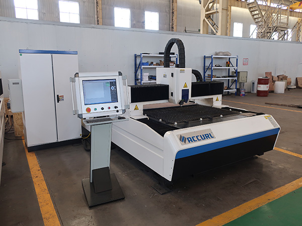 CNC Fiber 1000W lazerinis pjovimo staklės anglies plienui 3000x1500mm
